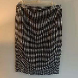 Merona white with black dots cotton pencil skirt Sz 6